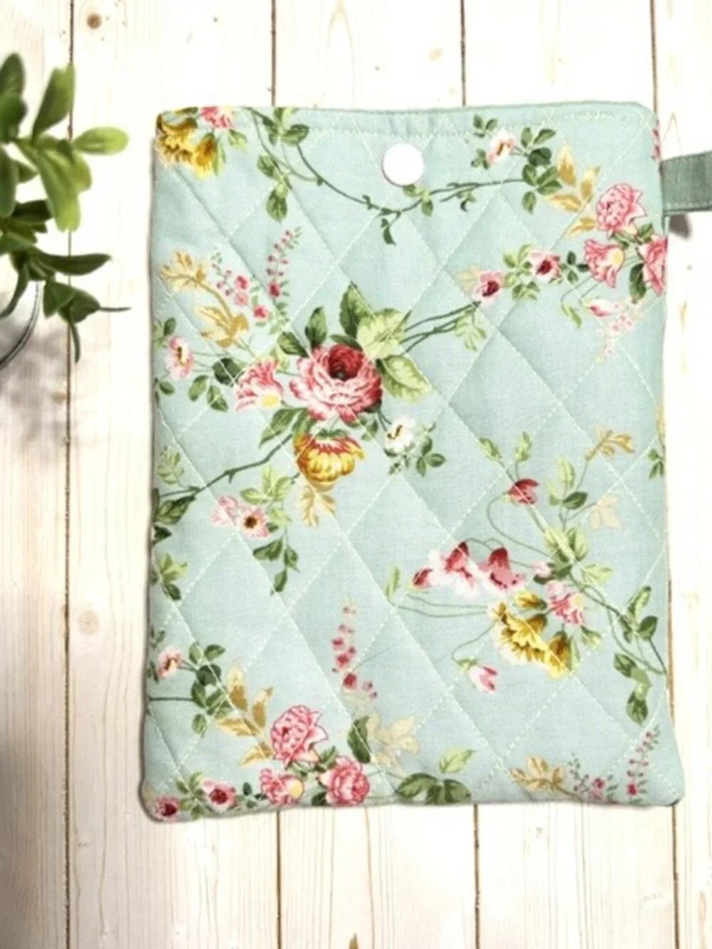 Kindle Sleeve Gift Collection | Quilted Book Protector with Matching Wristlet